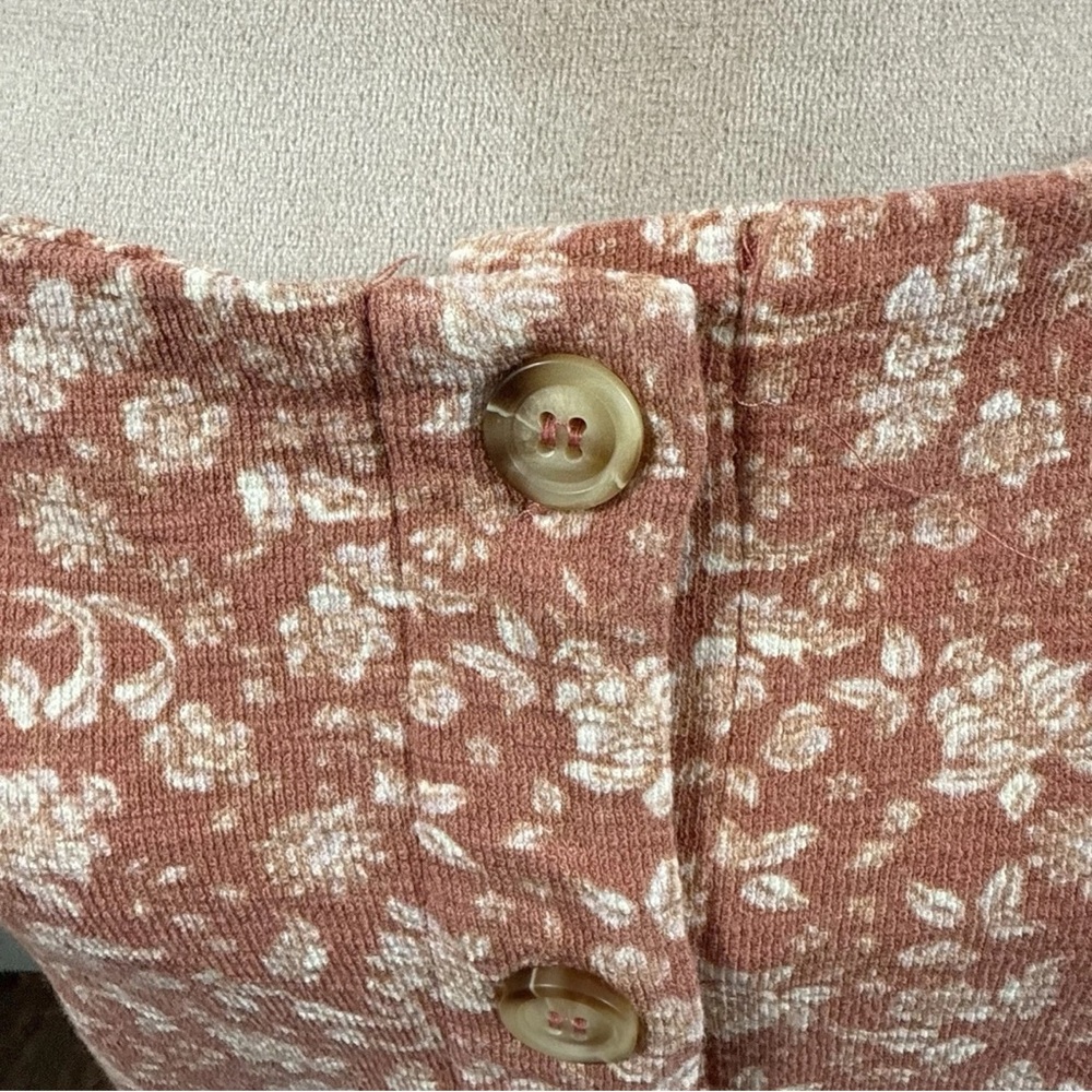 Rewind Terracotta Floral Button-Up Blouse - Picture 4 of 10